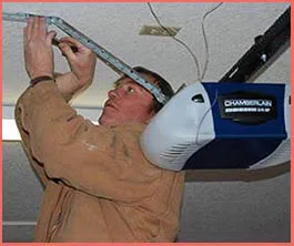 Express Garage Door Repair Service St Paul, MN 651-432-8064 - cont-dooropener